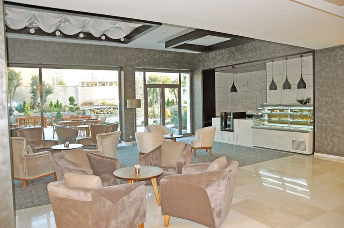 Imagen del bar/restaurante del Kadak Garden Istanbul Airport Hotel. Foto 5