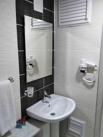 Imagen de la habitación del Kadriye Sarp Otel. Foto 8
