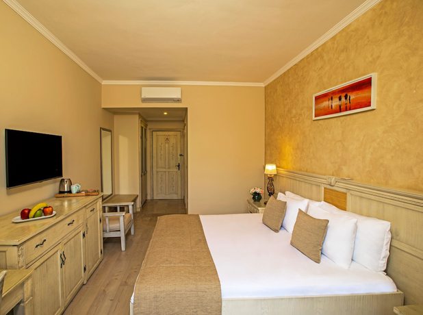 Imagen de la habitación del Kairaba Alacati Beach Resort. Foto 4