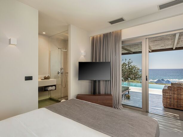 Imagen general del Kakkos Beach Hotel - Adults Only. Foto 4