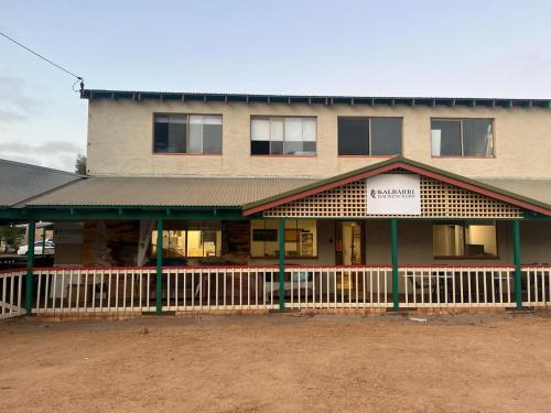 Imagen general del Kalbarri Backpackers Hostel. Foto 7