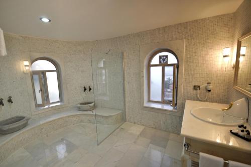 Imagen de la habitación del Kalem Island Oliviera Resort. Foto 7