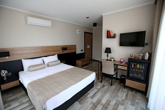 Imagen de la habitación del Kalevera Hotel. Foto 2