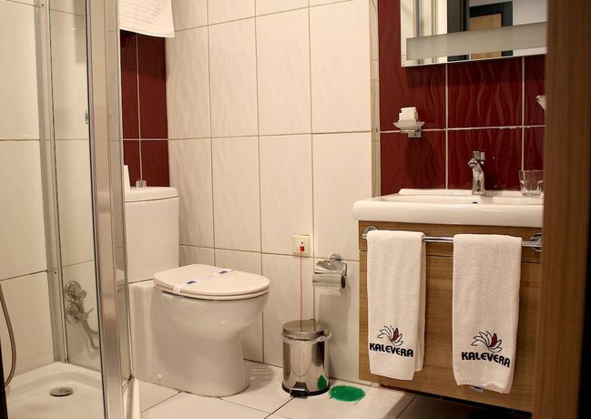 Imagen de la habitación del Kalevera Hotel. Foto 5