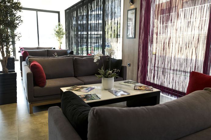 Imagen de los interiores del Kalevera Hotel. Foto 19