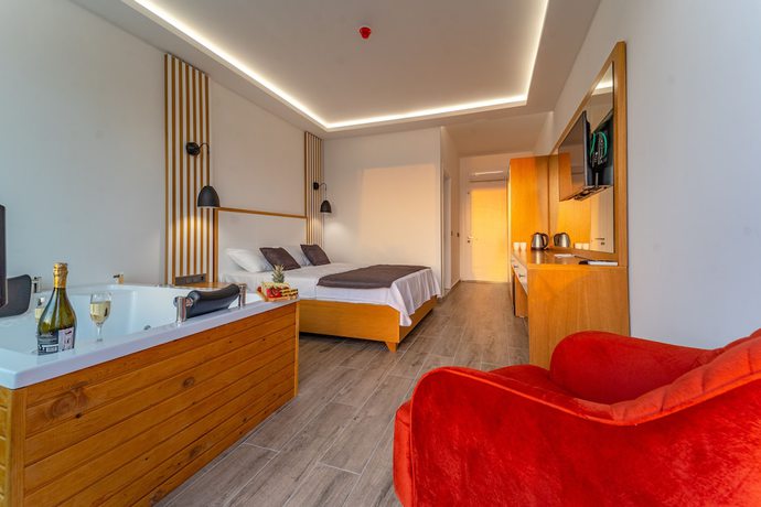 Imagen de la habitación del Kalkan Beach Park Hotel. Foto 14