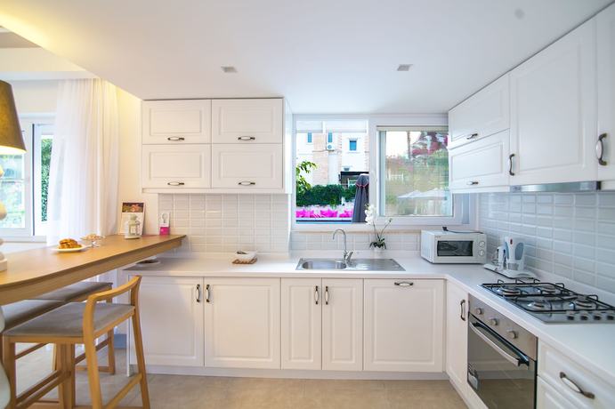 Imagen de la habitación del Kalkan Suites. Foto 15