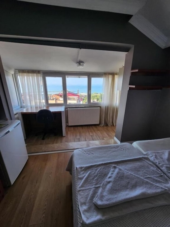 Imagen de la habitación del Kalmuk Suite Hotel. Foto 4