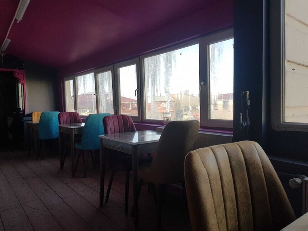 Imagen del bar/restaurante del Kar Suit. Foto 3