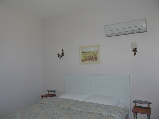 Imagen de la habitación del Karaburun Konak Hotel. Foto 3