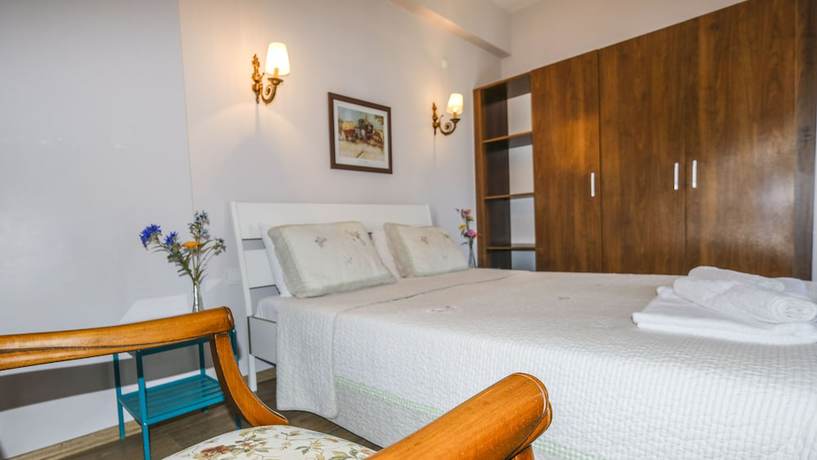 Imagen de la habitación del Karaburun Konak Hotel. Foto 6