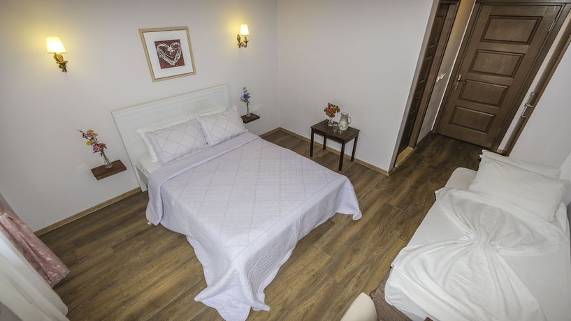 Imagen de la habitación del Karaburun Konak Hotel. Foto 16