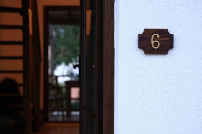 Imagen de la habitación del Karaburun Mimoza Apart Hotel. Foto 10