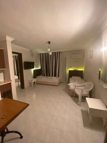 Imagen de la habitación del Karadede Hotel. Foto 13