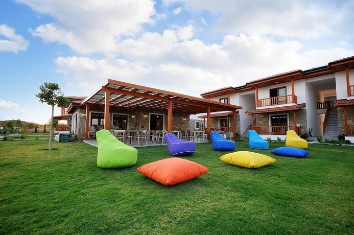 Imagen del bar/restaurante del Karaincir Suit Otel. Foto 5