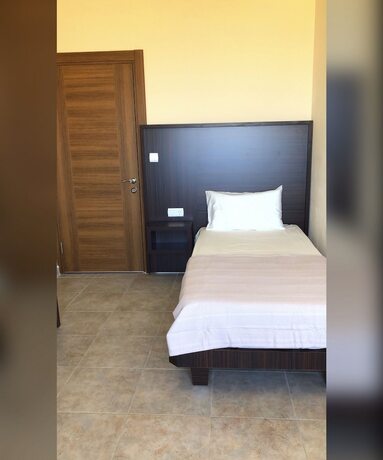 Imagen de la habitación del Karasu Ozcan Hotel. Foto 17