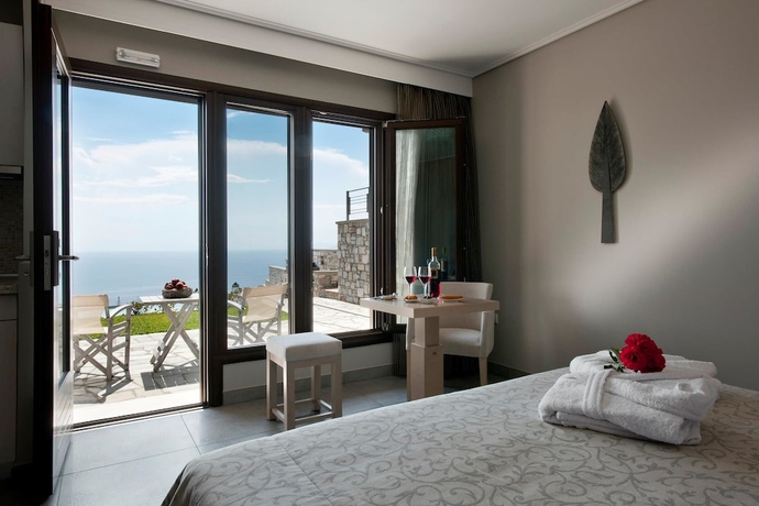 Imagen de la habitación del Karavia Lux Inn. Foto 3