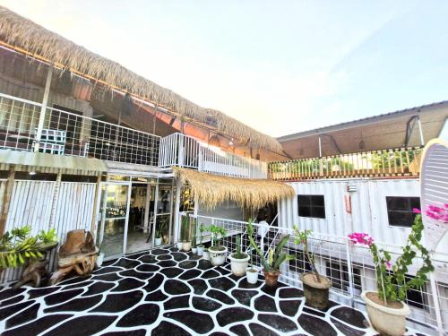 Imagen de la habitación del Karcof Container Hostel. Foto 18