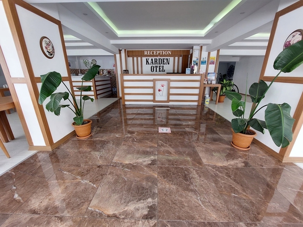 Imagen de los interiores del Karden Otel. Foto 17