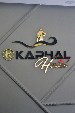 Imagen de los interiores del Karhal Hotel. Foto 16