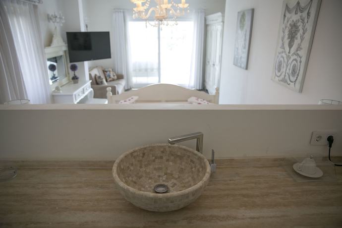 Imagen de la habitación del Karianda Hotel. Foto 4