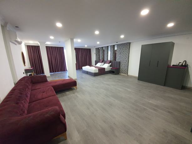 Imagen de la habitación del Karikatur Bi Hotel. Foto 2