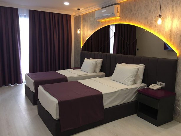 Imagen de la habitación del Karikatur Bi Hotel. Foto 11