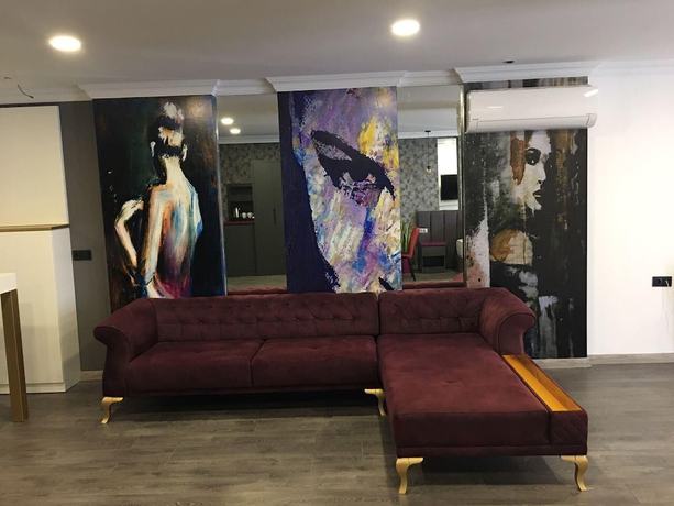 Imagen de la habitación del Karikatur Bi Hotel. Foto 13