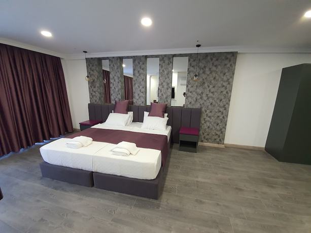 Imagen de la habitación del Karikatur Bi Hotel. Foto 15