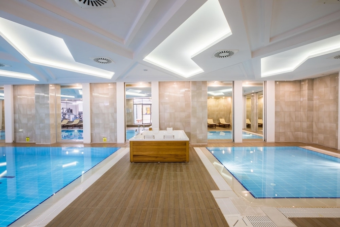Imagen general del Karpalas City Hotel and Spa. Foto 1