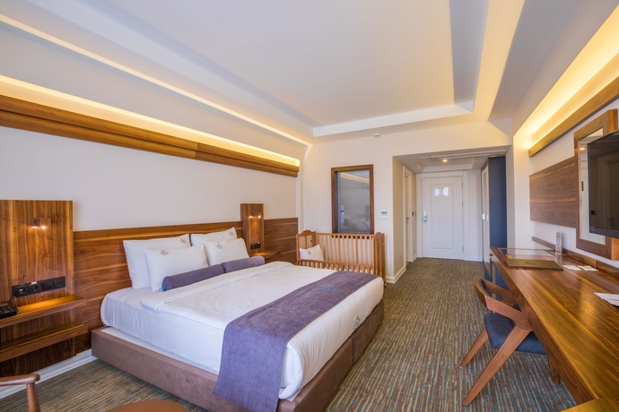 Imagen de la habitación del Karpalas City Hotel and Spa. Foto 14