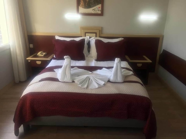 Imagen de la habitación del Karsiyaka Otel. Foto 6