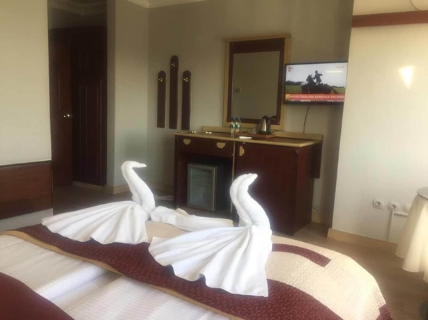 Imagen de la habitación del Karsiyaka Otel. Foto 7