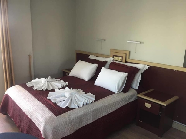 Imagen de la habitación del Karsiyaka Otel. Foto 13