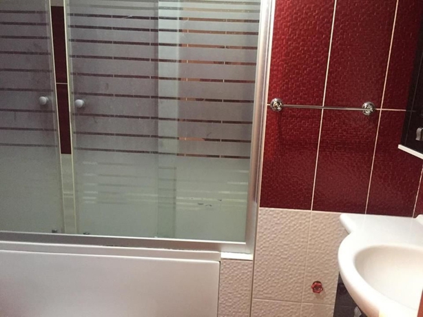 Imagen de la habitación del Karsiyaka Otel. Foto 16