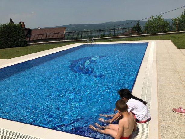 Imagen de la piscina del Kartepe Camp Hotel. Foto 18