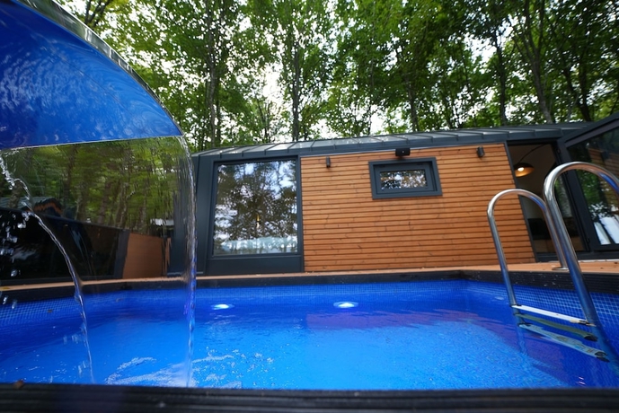 Imagen de la piscina del Kartepe Saklı Vadi Tiny House. Foto 15