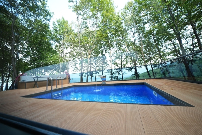 Imagen de la piscina del Kartepe Saklı Vadi Tiny House. Foto 16