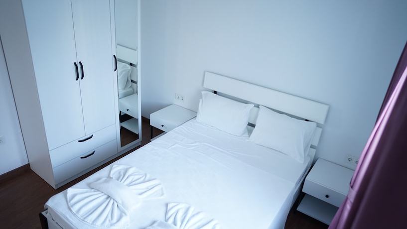 Imagen de la habitación del Karyada Hotel. Foto 15