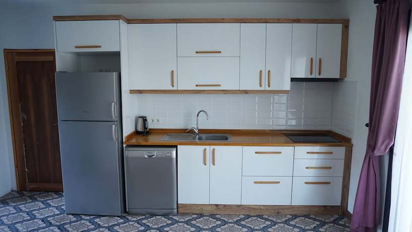 Imagen de la habitación del Karyada Hotel. Foto 16