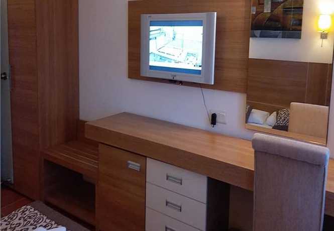 Imagen de la habitación del Kas Lemon Hotel. Foto 14