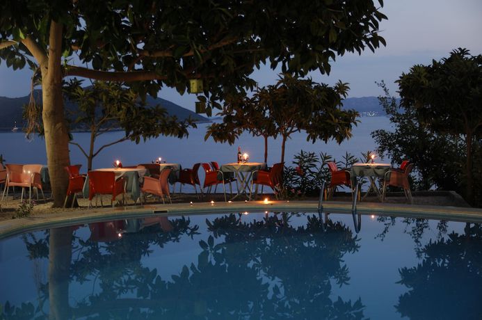 Imagen de la piscina del Kas Maki Hotel. Foto 19