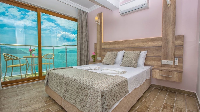 Imagen de la habitación del Kas Otel. Foto 3