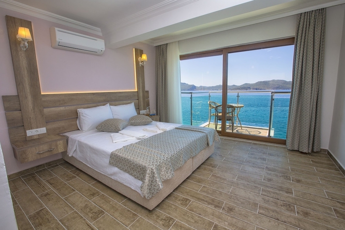 Imagen de la habitación del Kas Otel. Foto 4