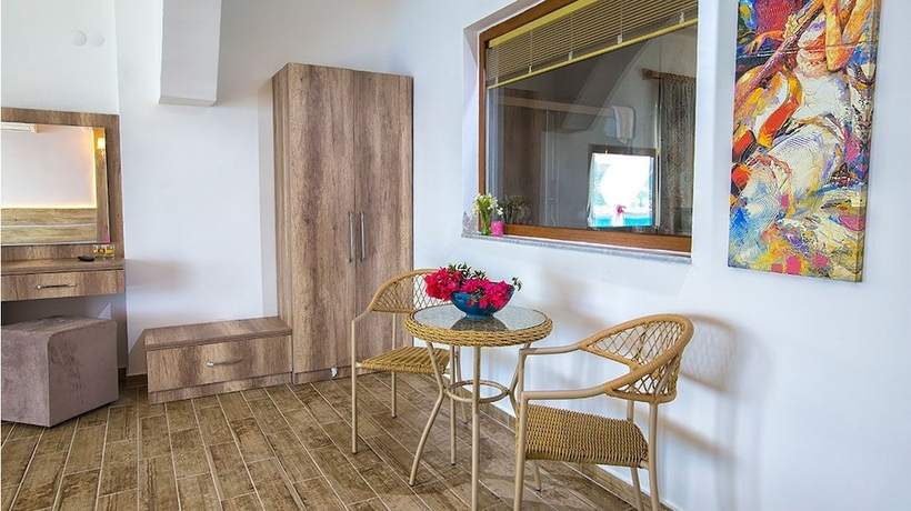 Imagen de la habitación del Kas Otel. Foto 8