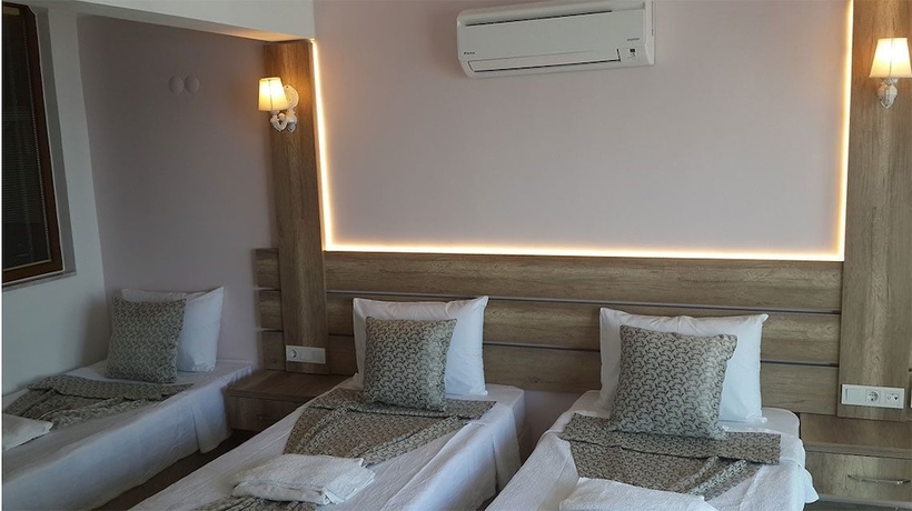 Imagen de la habitación del Kas Otel. Foto 12