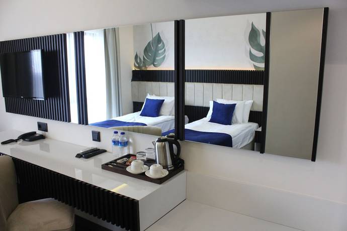 Imagen de la habitación del Kavala Hotel. Foto 9