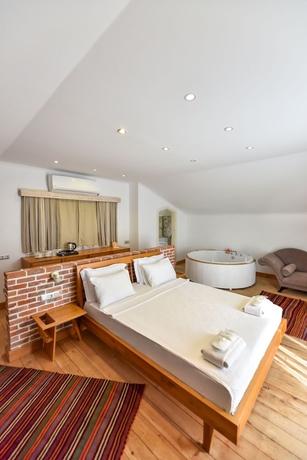Imagen de la habitación del Kaya Amari Hotel. Foto 10
