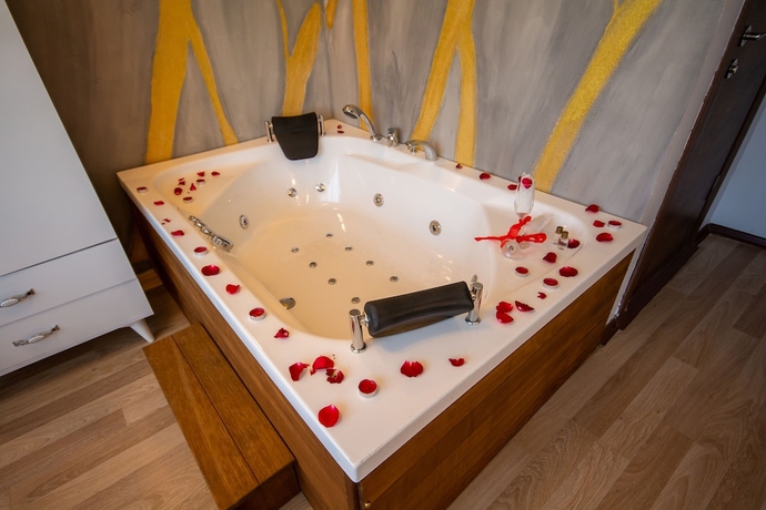 Imagen de la habitación del Kaya Deluxe Hotel - Special Design Spa and Terrace Resturant. Foto 9