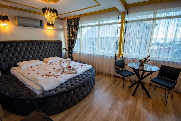 Imagen de la habitación del Kaya Deluxe Hotel - Special Design Spa and Terrace Resturant. Foto 15